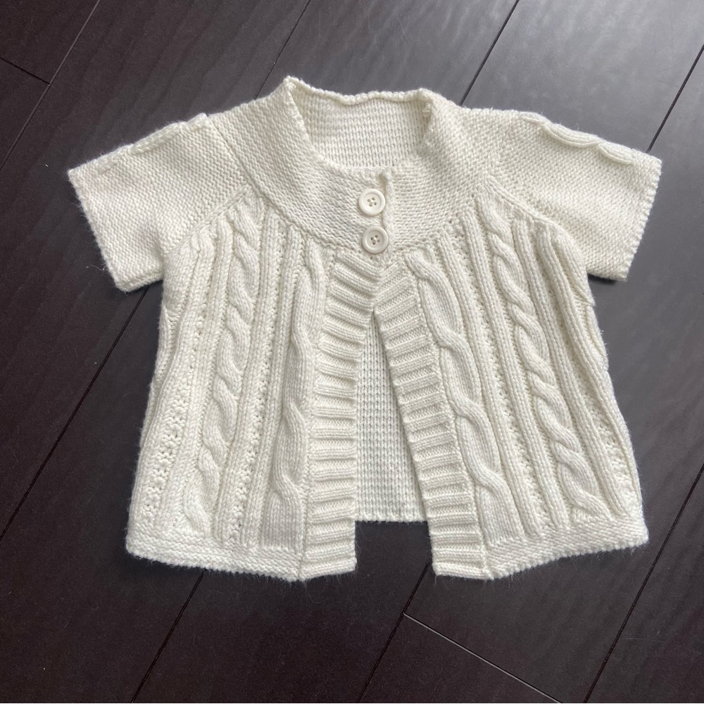Arizona Jeans baby girl short sleeved knit cream button cardigan size 18-24M EUC